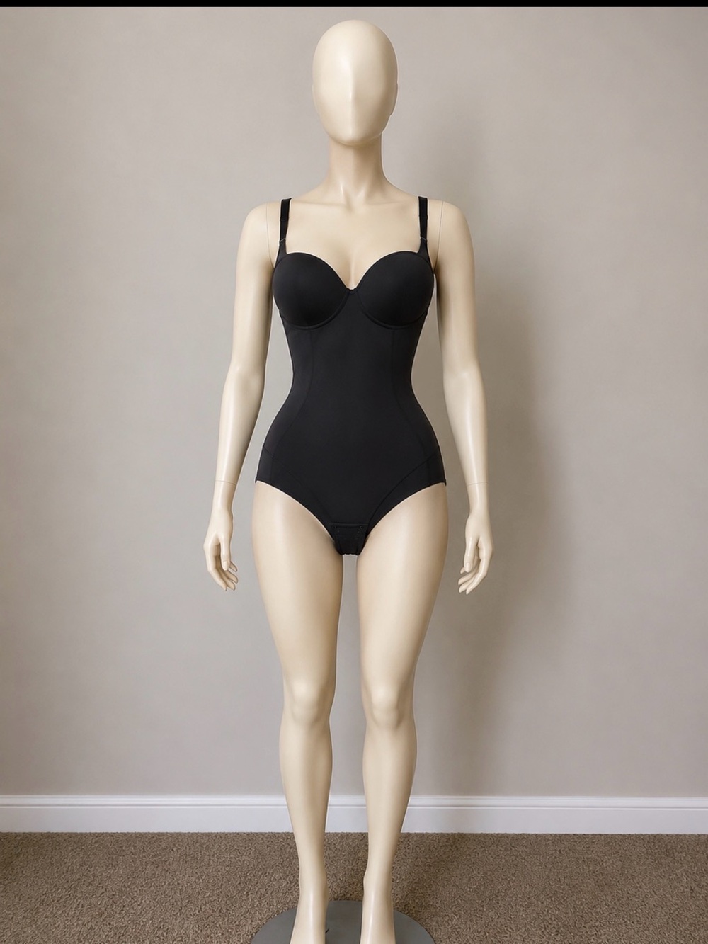 Black Shaping body sculptural with push-up bra